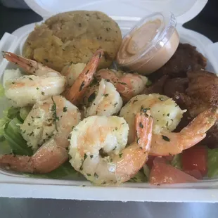 Fried pork and garlic shrimps with mofongo.