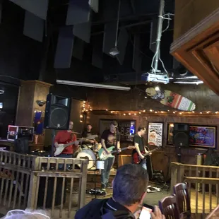 Live Music - Roger That!