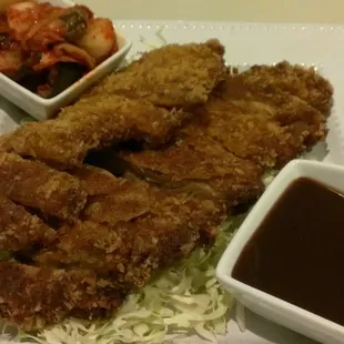 Chicken katsu and kimchee