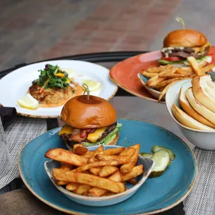 Crab cakes, Bacon Cheeseburger and Double Cheeseburger
