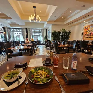 ramen and noodles, interior