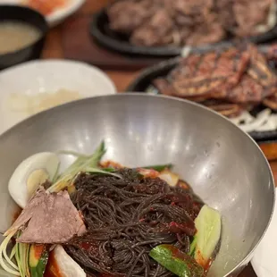 Spicy naengmyeon