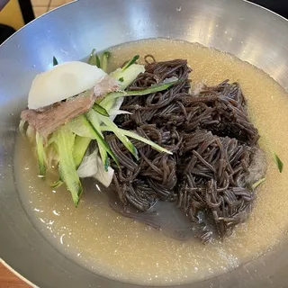 Cold Buckwhear Noodles With Vegetables On Tray