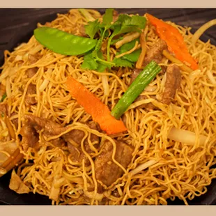 Beef Lo Mein with mixed vegetables