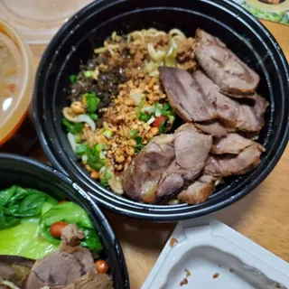 N5. Yibin Spicy Dry Noodle