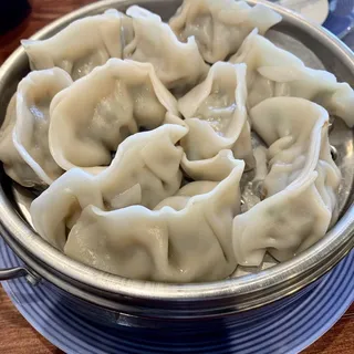 D3. Chive and Pork Dumpling