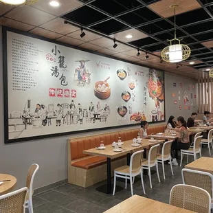 Walk-in Left side Design