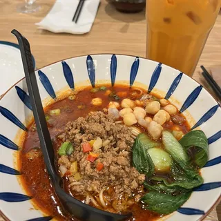 N2. Noodles & Chickpea Minced Pork