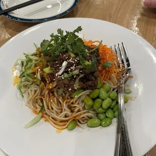 CN4. Sour & Spicy Cold Noodles With Beef