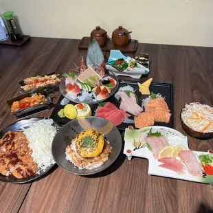 sushi, sushi and sashimi, sashimi, food