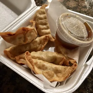 6 Pieces Gyoza