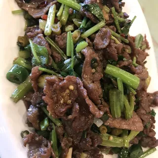Sauteed Spicy Beef Slices