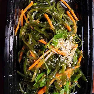 Shredded Seaweed Salad