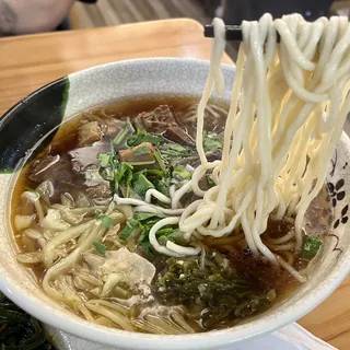 Pickled Chinese Cabbage Beef Noodle Soup