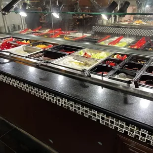 Weekend Dinner Buffet - Fruits &amp; Deserts section