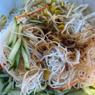 Peking noodles with rice noodles