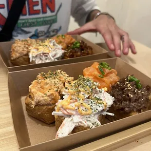 Spicy Tuna Mayo Beef Bulgogi Crabmeat spicy Salmon (Spicy Mayo)