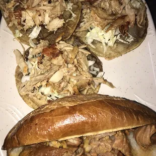 Salbute De Cochinita