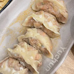 Kimchi Mandu