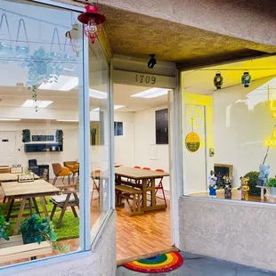 Indoor seating, cute!!