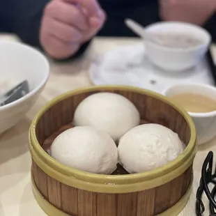 Salted egg yolk buns