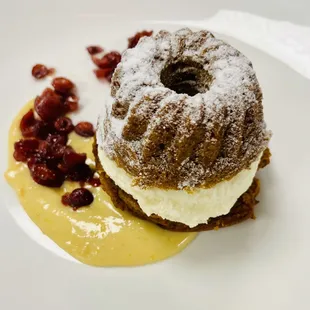 Pumpkin Whoopie Pie Cake