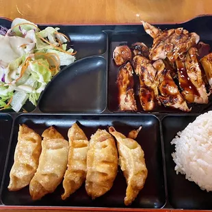 Bento Box (Gyoza &amp; Chicken Teriyaki)