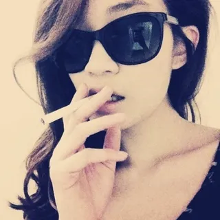 Chloe R.