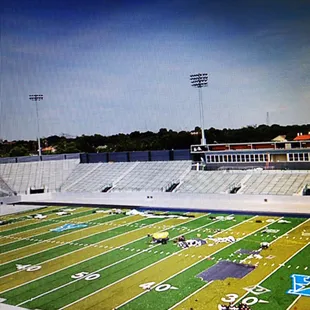 Uptown Stadium Neighbors Wail, Green Wave Fans Cheer Olive &amp; The Blue #Haiku #NOLA_Haiku #TulaneHomeField #YulmanStadium #Tulane