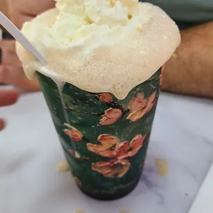 Ruby red black tea late with snow cream