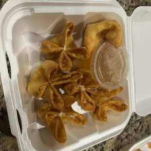 Crab Cheese Wontons (6)