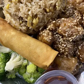 () Sesame Chicken Lunch