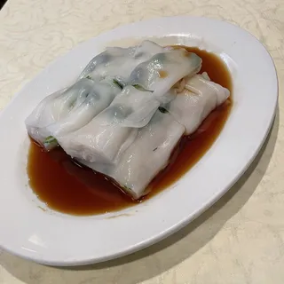 Fish and Cilantro Rice Rolls