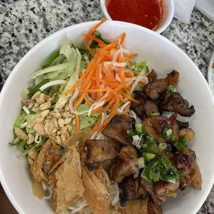 BV2 - Bun Thit Nuong Cha Gio (vermicelli with sliced grilled pork &amp; eggroll)