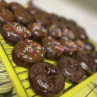 Yum Yum Donuts