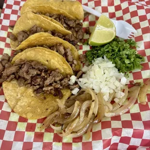 Maiz Tacos de Bistek