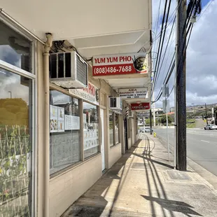 On the main road between Thang's &amp; Aiea Barber Shop