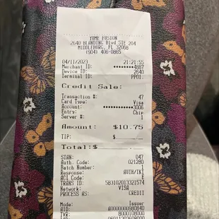 Receipt that shows simple order and time of service.