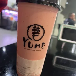 Strawberry Smoothie with mango boba