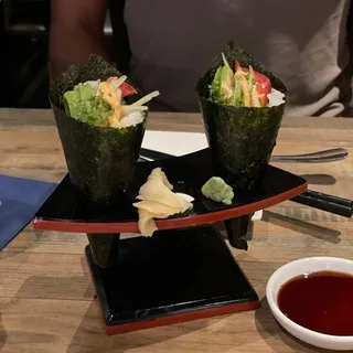 2 Piece Lobster Temaki Roll