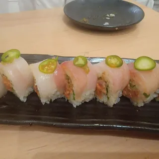 Yellowtail Cilantro roll