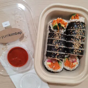 spam kimbap (spicy korean aioli dipping sauce)