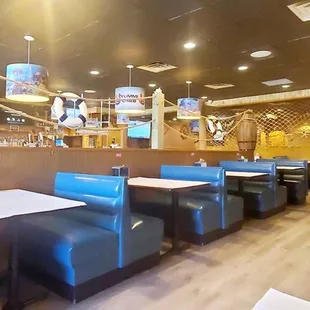 sushi and sashimi, interior