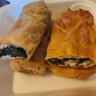 Spinach and cheese pita