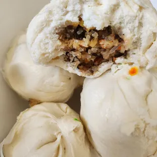 Warm up, veggie bun for breakfast. It's so bomb. Happy Monday, 3/18/24