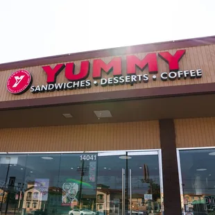 Yummy Bakery