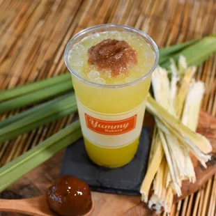 FRESH Lemon Cold Pressed Sugarcane Juice