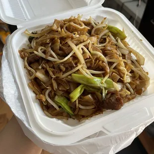 Beef chow fun