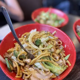 Chicken Yummy bowl with white rice.