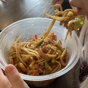 Shrimp lo mein